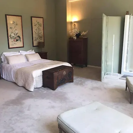 Kasteel Ophemert Bed & Breakfast