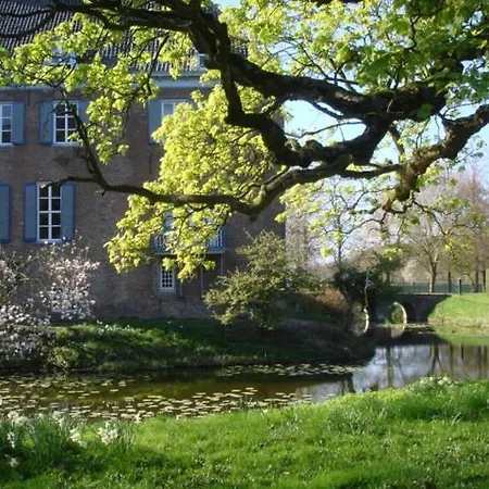 Bed & Breakfast Kasteel Ophemert