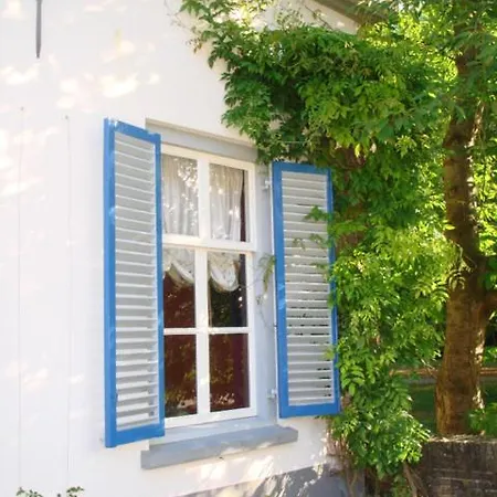 Kasteel Ophemert Bed & Breakfast