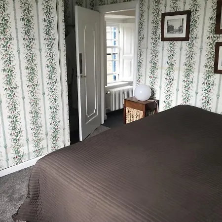 Kasteel Ophemert Bed & Breakfast