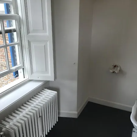 Kasteel Ophemert Bed & Breakfast Tiel